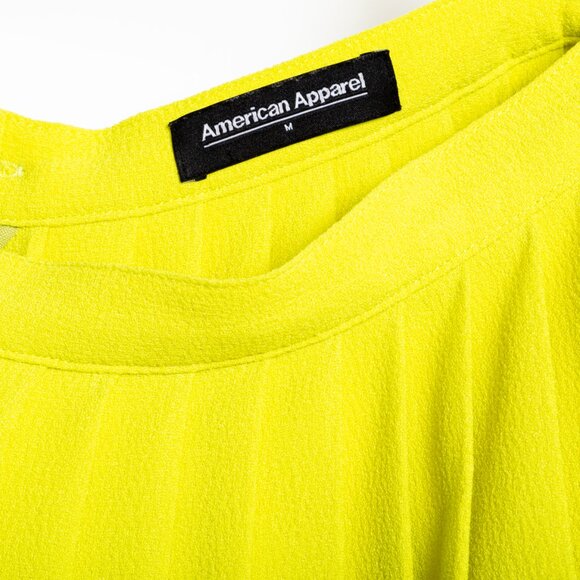 American Apparel Lime Neon Yellow Green Crepe Pleated Mini Skirt - Medium - Picture 7 of 9